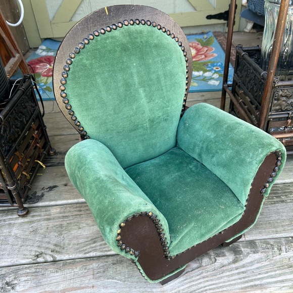 Vintage Victorian Green Velvet Upholstered Doll Chair - Picture 2 of 9